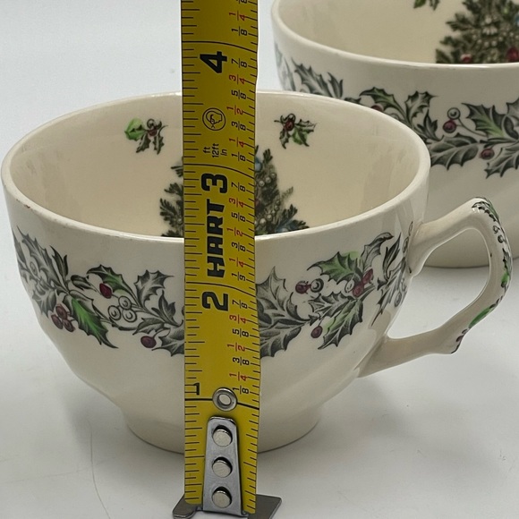 JOHNSON BROTHERS “Merry Christmas”   Set of 4 Coffee/Tea Cups - Made in England - Picture 13 of 16
